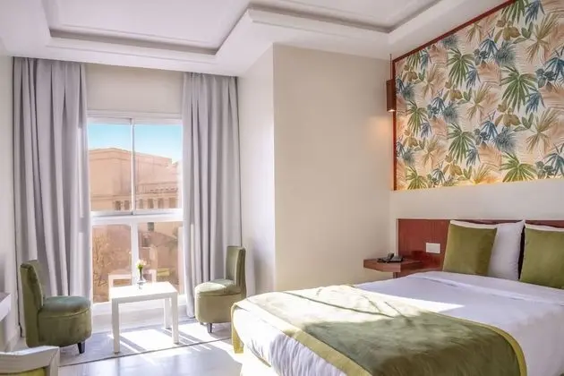 Tek Büyük veya İki Ayrı Yataklı Oda