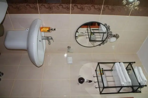 Aile Odası, Bahçe Manzaralı
