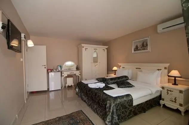 (A) Triple Room (3rd Floor)