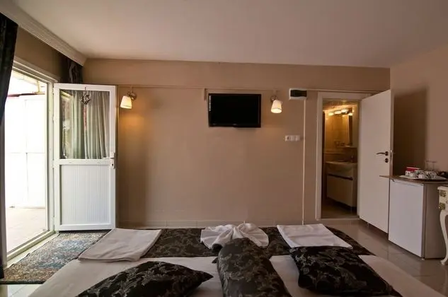 (A) Triple Room (3rd Floor)