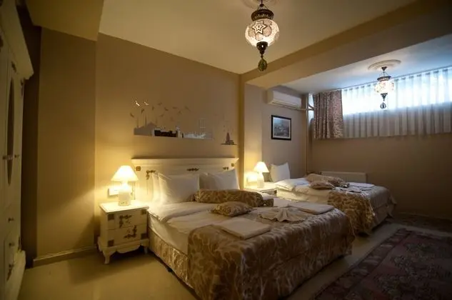 (B) Economy Family Room (Basement)