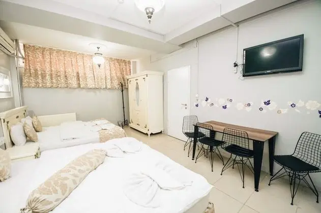 (B) Economy Family Room (Basement)