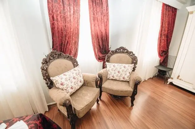 (C) Family Suite