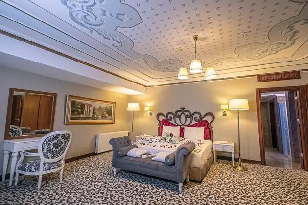 https://images.etstur.com/files/images/hotelImages/TR/51483/l/Safran-Thermal-Resort-Sandikli-Oda-365793.jpg