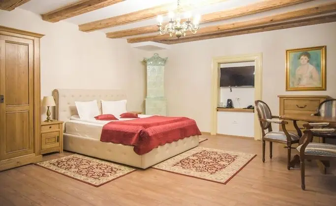 Deluxe Tek Büyük Yataklı Oda