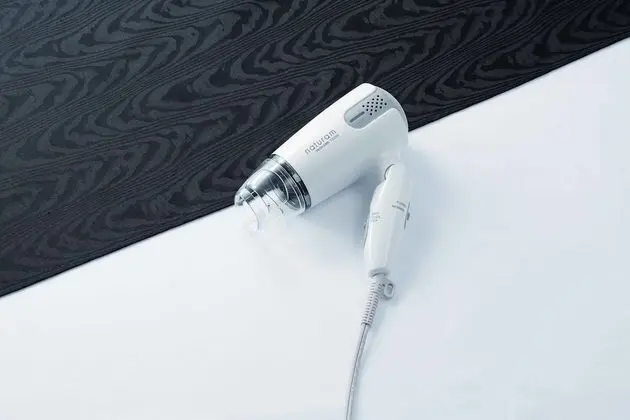 İki Ayrı Yataklı Oda, Sigara İçilebilir