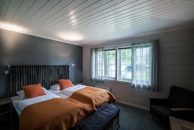 Basic Tek Büyük Yataklı Oda