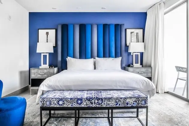 Deluxe Oda, 1 En Büyük (King) Boy Yatak, Balkon, Bahçe Manzaralı (West)
