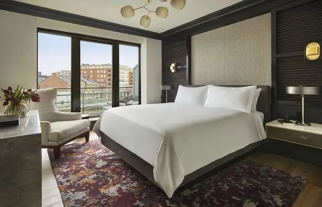 Deluxe Oda, 1 En Büyük (King) Boy Yatak, Balkon