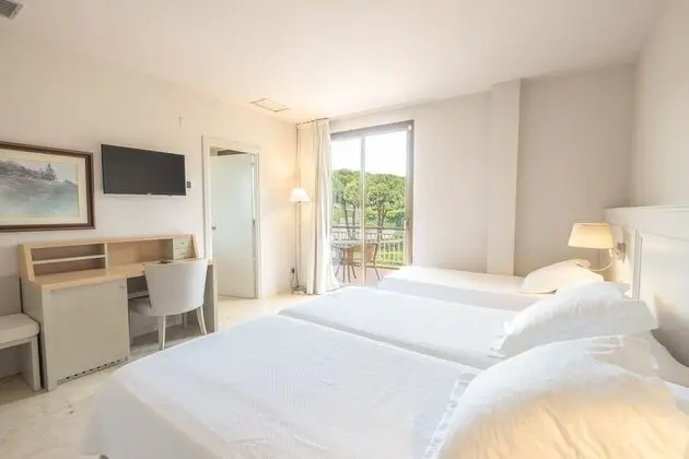 Standard Üç Kişilik Oda, Balkon