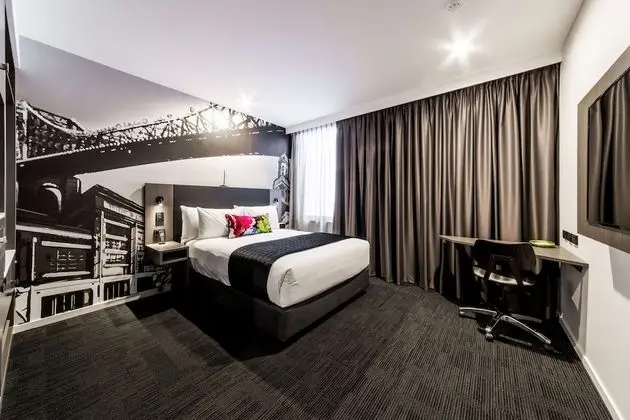 Standard Tek Büyük Yataklı Oda, 1 Büyük (Queen) Boy Yatak, Engellilere Uygun, Avlu