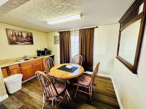 Standard Tek Kişilik Oda, 2 Büyük (Queen) Boy Yatak, Sigara İçilmez, Buzdolabı ve Mikrodalga