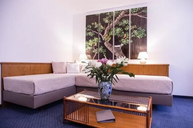 Apart Daire, Sigara İçilmez, Küçük Mutfak ( 2 separate single beds in the lounge)