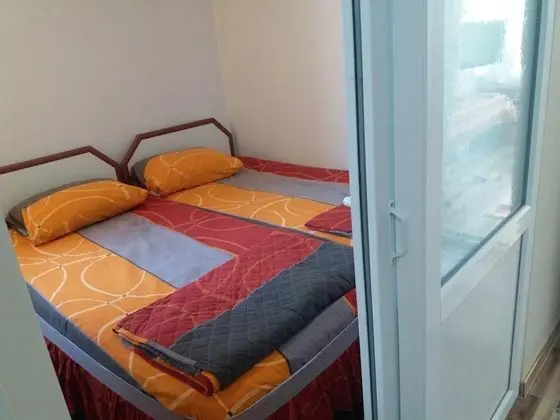 Aile Odası, Bahçe Manzaralı