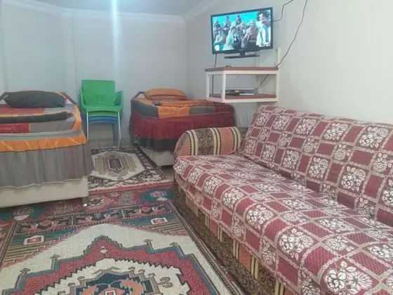 Daire-Tek Yatak Odalı, Bahçe Manzaralı