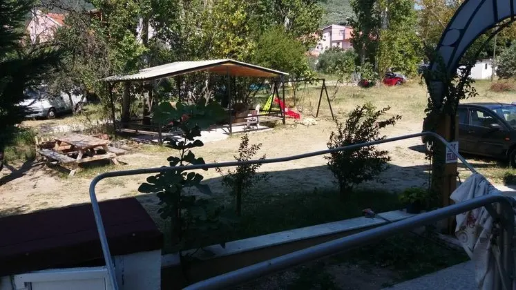 Bahçe Manzaralı Oda