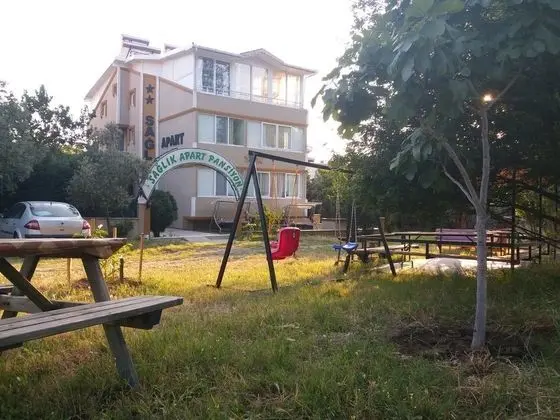 Bahçe Manzaralı Oda