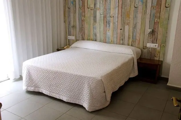 Tek Büyük Yataklı Oda, Balkon