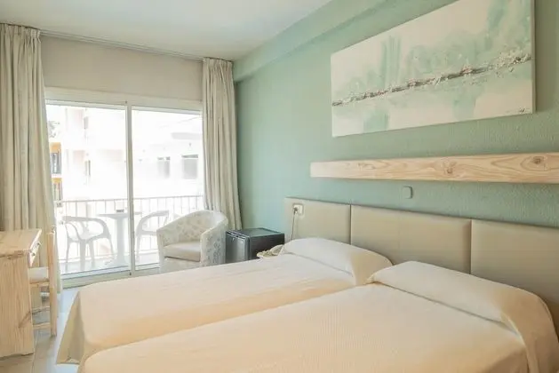 Tek Büyük Yataklı Oda, Balkon