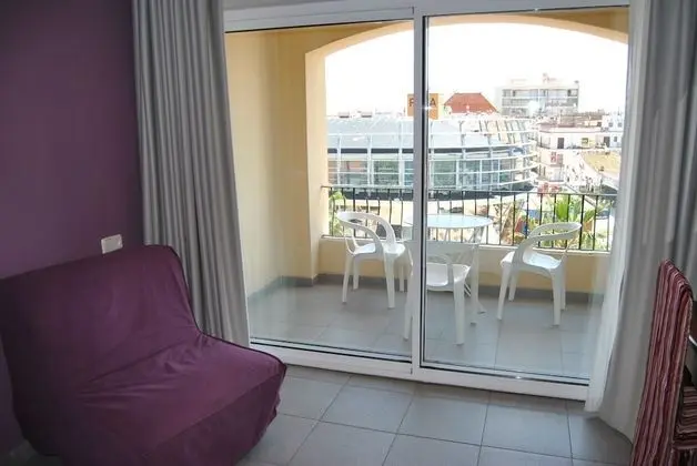 Üç Kişilik Oda, Balkon
