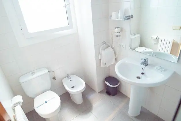 Üç Kişilik Oda, Balkon