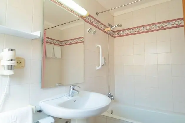 Üç Kişilik Oda, Balkon