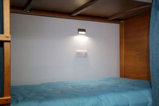 Ortak Ranzalı Oda, Karma Ranzalı Oda (1 Bed in a 12-Bed Dorm)
