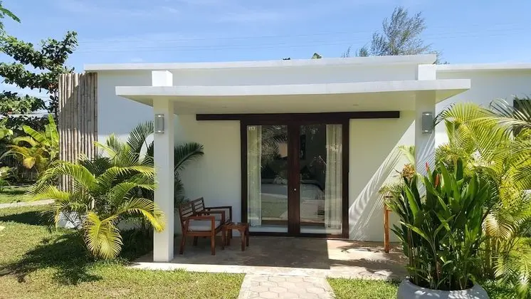 Deluxe Bungalov, Havuz Manzaralı