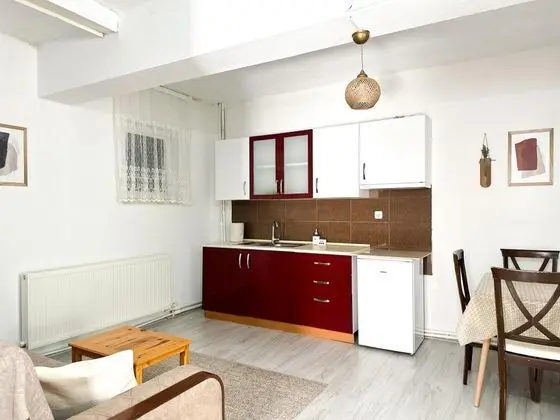 Apart 1+1 Oda, Dağ Manzaralı, Özel Bahçeli