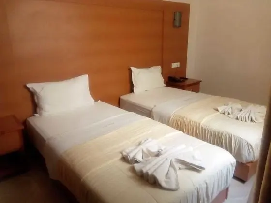 Basic İki Ayrı Yataklı Oda