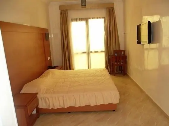 Classic Tek Büyük Yataklı Oda