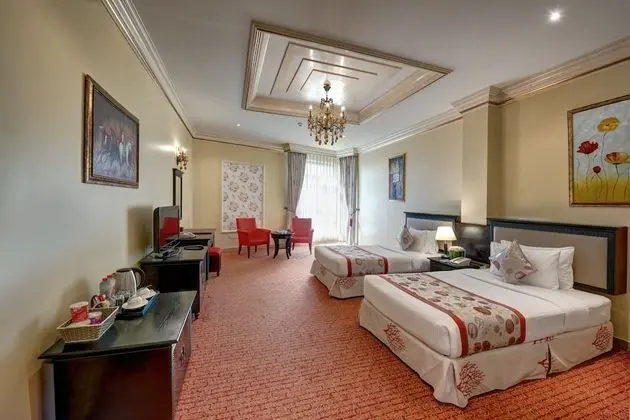 Deluxe Tek Büyük veya İki Ayrı Yataklı Oda, Sigara İçilebilir