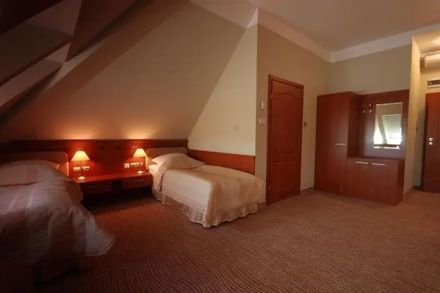 Comfort Tek Büyük veya İki Ayrı Yataklı Oda