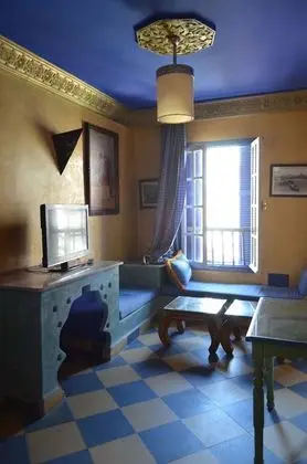 Standard Tek Büyük Yataklı Oda, 1 Çift Kişilik Yatak, Sigara İçilebilir, Şehir Manzaralı