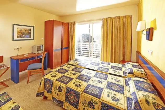 Üç Kişilik Oda (2 Adults + 1 child)