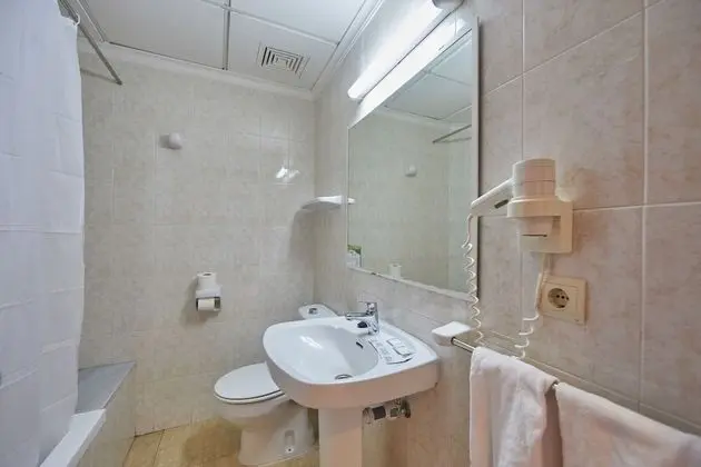 Üç Kişilik Oda (2 Adults + 1 child)