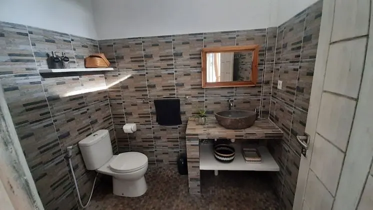 Comfort Tek Büyük veya İki Ayrı Yataklı Oda, 1 Yatak Odası, Bahçe Manzaralı, Bahçeli