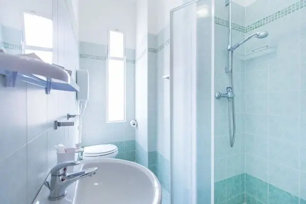 Comfort Dört Kişilik Oda