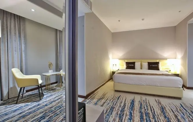 Deluxe Tek Büyük Yataklı Oda