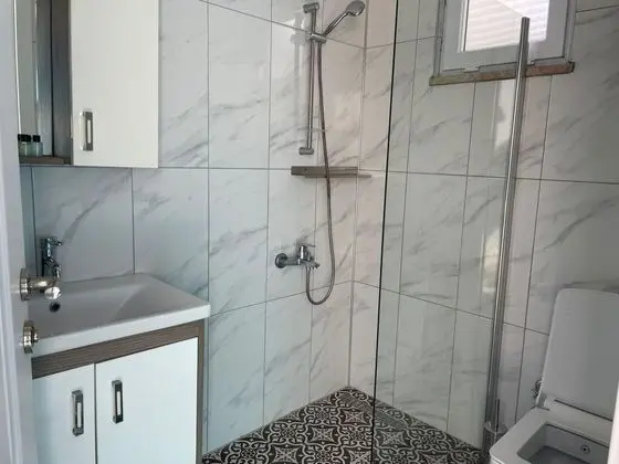 Çatı Katı Standart Oda, Avlu Manzaralı, Balkonsuz