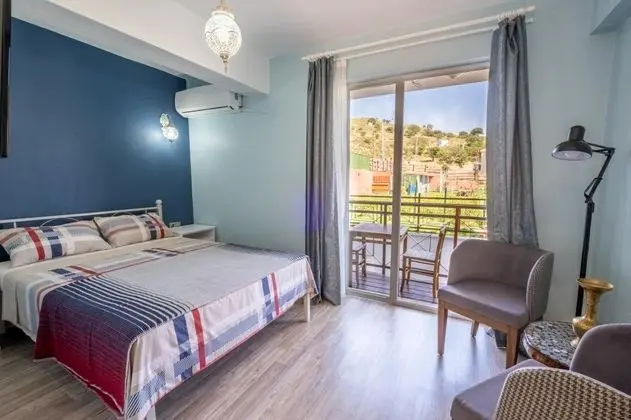 Çift Kişilik, Bahçe Manzaralı, Balkonlu