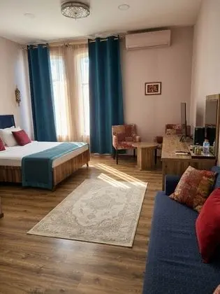 Tek Büyük veya İki Ayrı Yataklı Oda