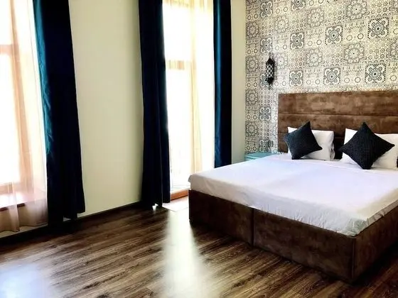 Tek Büyük veya İki Ayrı Yataklı Oda