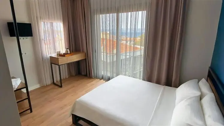 Standart Oda Balkonlu, Deniz Manzaralı