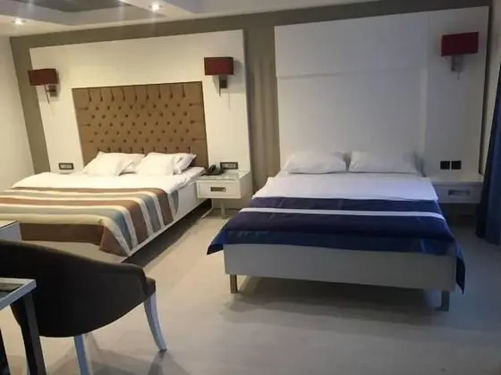 Deluxe Tek Büyük Yataklı Oda
