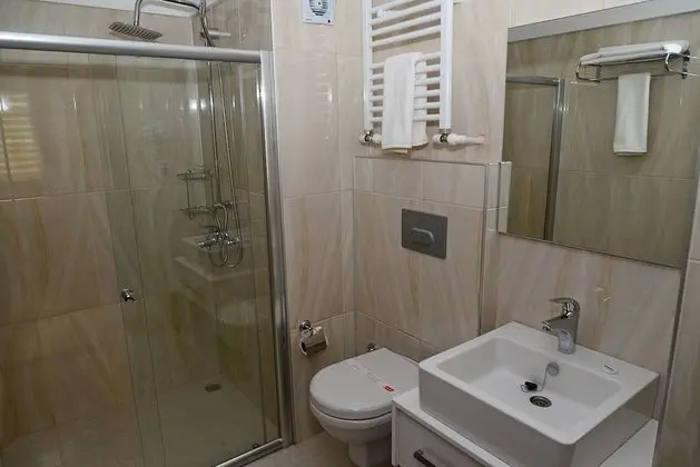 Tek Büyük Yataklı Oda