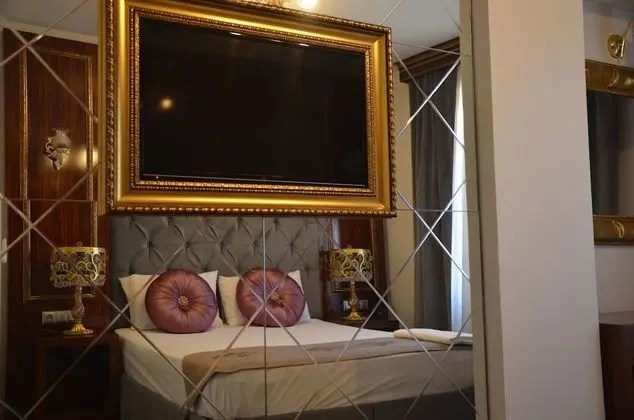 Standard Tek Büyük Yataklı Oda