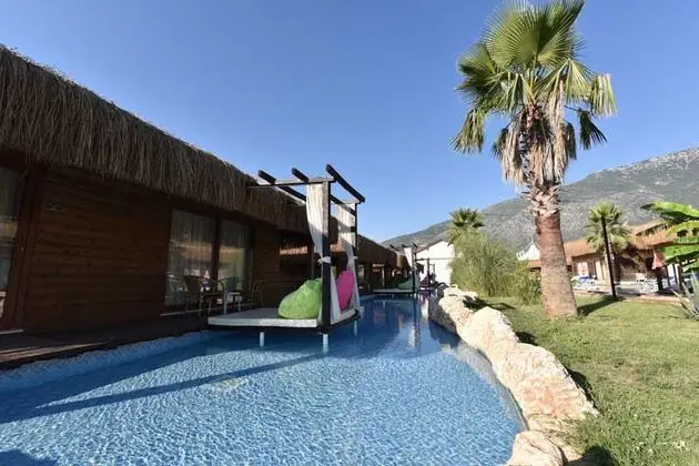 Deluxe Bungalow