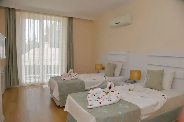 Standard Tek Büyük veya İki Ayrı Yataklı Oda