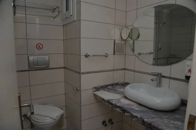 Standard Tek Büyük veya İki Ayrı Yataklı Oda